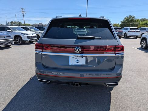 New 2026 Volkswagen Atlas SE FWD image 4