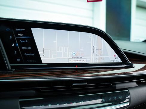 Used 2021 Cadillac Escalade ESV Premium Luxury w/ Performance Package AWD/4WD image 48