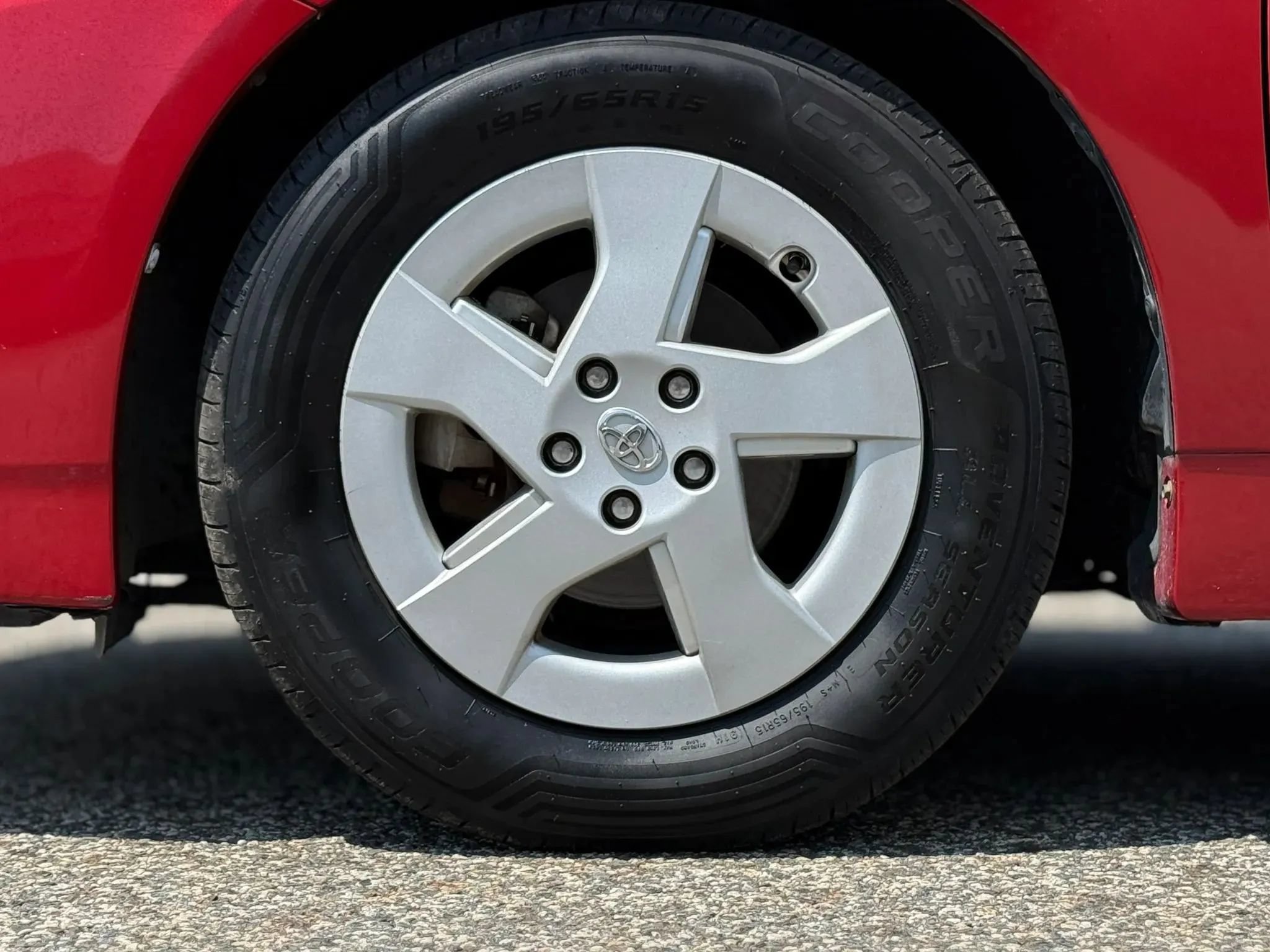Used 2011 Toyota Prius Two FWD image 30