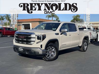 New 2026 GMC Sierra 1500 SLE w/ Preferred Package