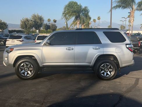 Used 2021 Toyota 4Runner TRD Off-Road Premium AWD/4WD image 9