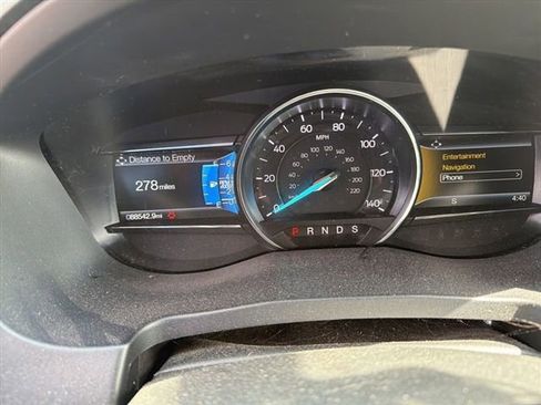 Used 2018 Ford Explorer XLT w/ Equipment Group 202A AWD/4WD image 9