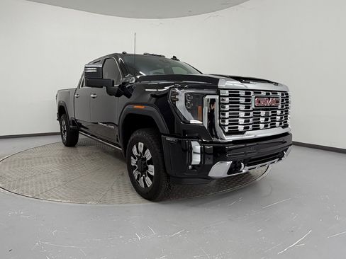 Used 2026 GMC Sierra 2500 Denali w/ Denali Reserve Package AWD/4WD image 7