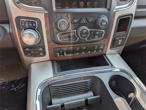 Used 2016 RAM 1500 Laramie w/ Convenience Group AWD/4WD image 24