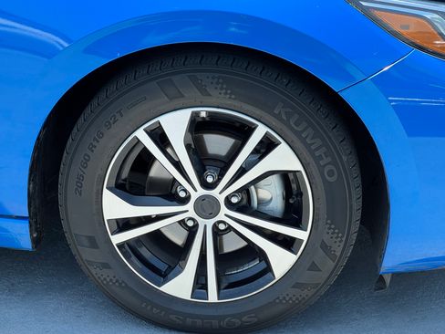 Used 2023 Nissan Sentra SV FWD image 14