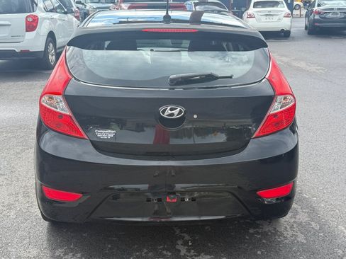 Used 2013 Hyundai Accent SE FWD image 6
