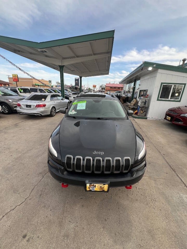 Used 2014 Jeep Cherokee Trailhawk w/ Leather Interior Group AWD/4WD image 22