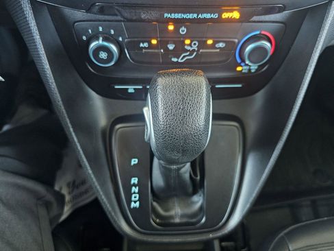 Used 2019 Ford Transit Connect XL image 28