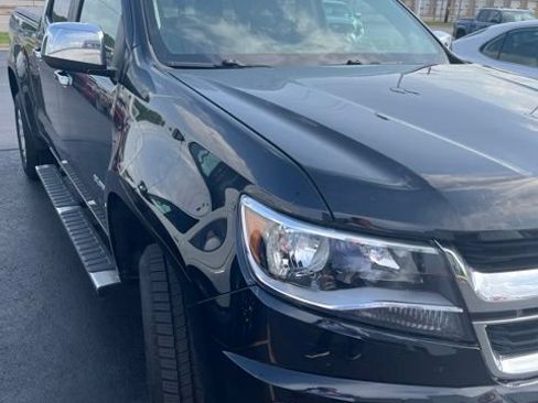 Used 2016 Chevrolet Colorado LT w/ Luxury Package, Chrome AWD/4WD image 2