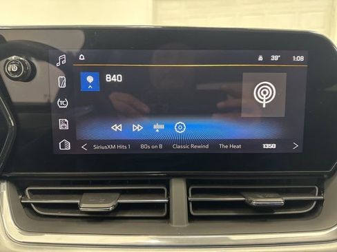 Used 2024 Chevrolet Trax LT image 15