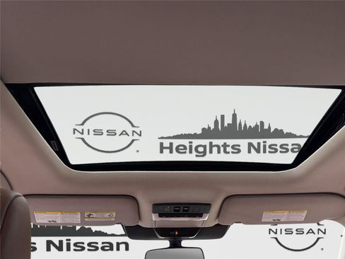 Used 2022 Nissan Pathfinder Platinum w/ Cargo Package AWD/4WD image 19
