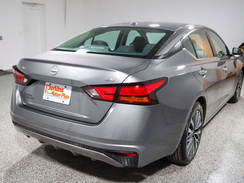 Used 2023 Nissan Altima 2.5 SV image 7