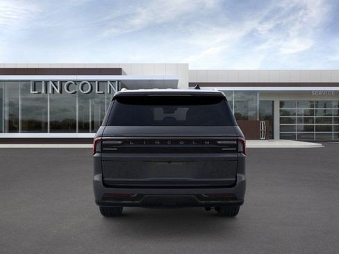 New 2026 Lincoln Navigator L Reserve image 5