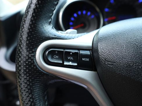 Used 2013 Honda Fit Sport image 35