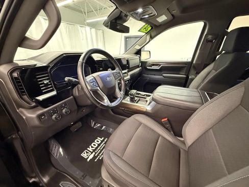 Used 2024 Chevrolet Silverado 1500 RST AWD/4WD image 11