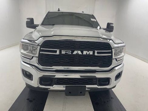 Used 2023 RAM 2500 Tradesman w/ Chrome Appearance Group AWD/4WD image 6