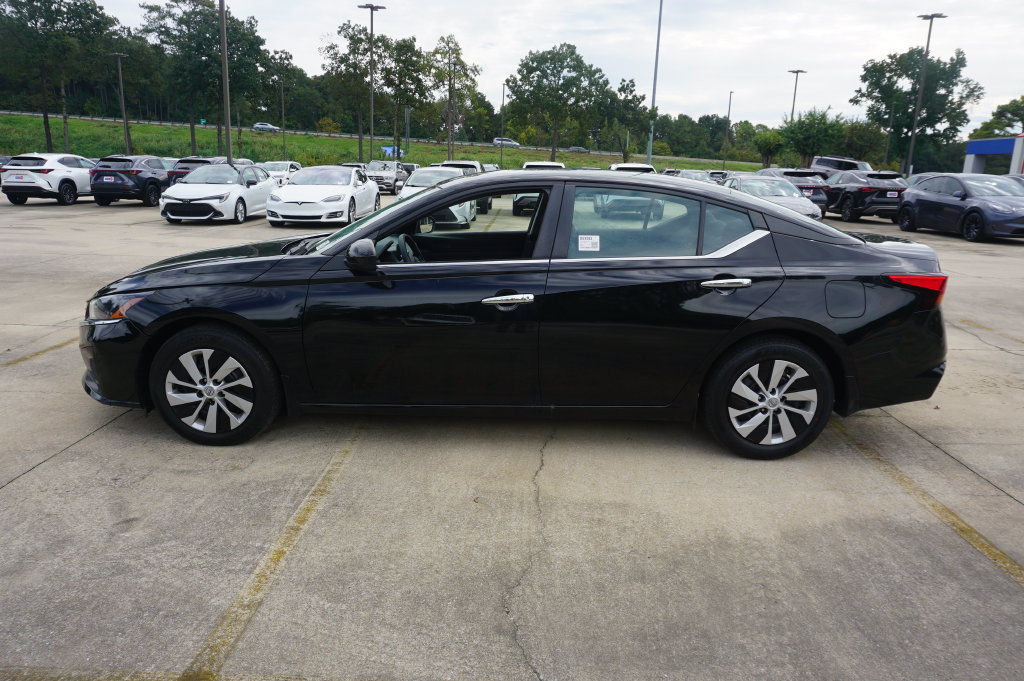 Used 2023 Nissan Altima 2.5 S FWD image 17