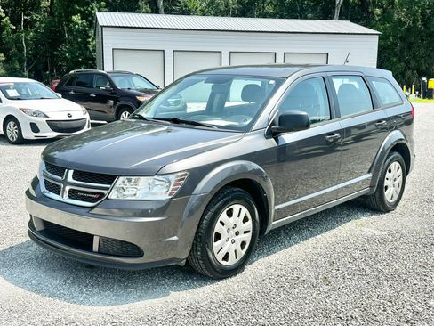 Used 2015 Dodge Journey American Value Package w/ Flexible Seating Group FWD image 3