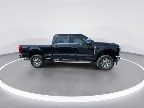Used 2024 Ford F250 Lariat w/ Chrome Package AWD/4WD image 9