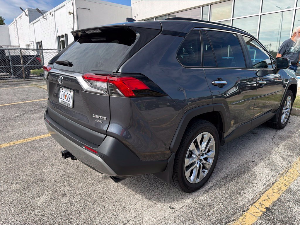 Used 2022 Toyota RAV4 Limited w/ Limited Grade Weather Package AWD/4WD image 4