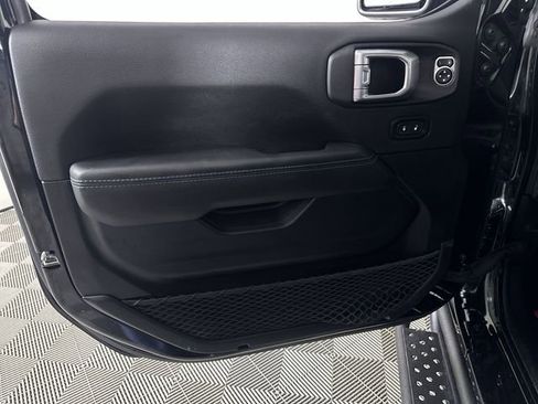 Used 2022 Jeep Wrangler Unlimited Rubicon 4xe w/ Cold Weather Group AWD/4WD image 23