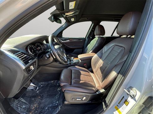 Used 2019 BMW X3 sDrive30i w/ Premium Package image 2