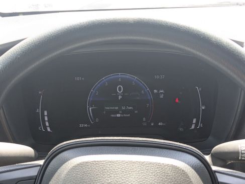 Used 2026 Toyota Corolla LE FWD image 22