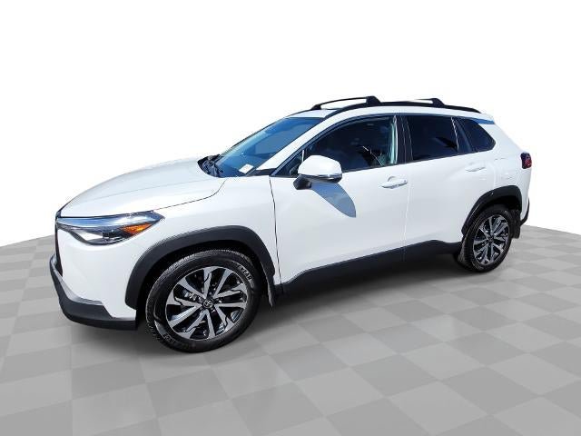 Used 2024 Toyota Corolla Cross XLE w/ Convenience Package FWD image 1