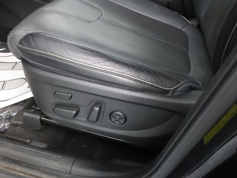 Used 2022 Hyundai Santa Fe Limited image 9