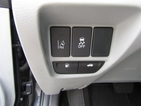 Used 2015 Acura TLX V6 w/ Technology Package FWD image 28