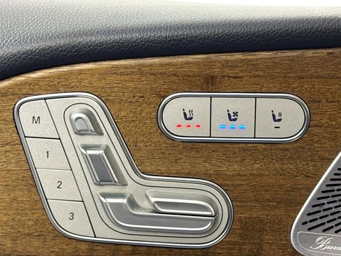 Used 2020 Mercedes-Benz GLS 580 4MATIC image 26