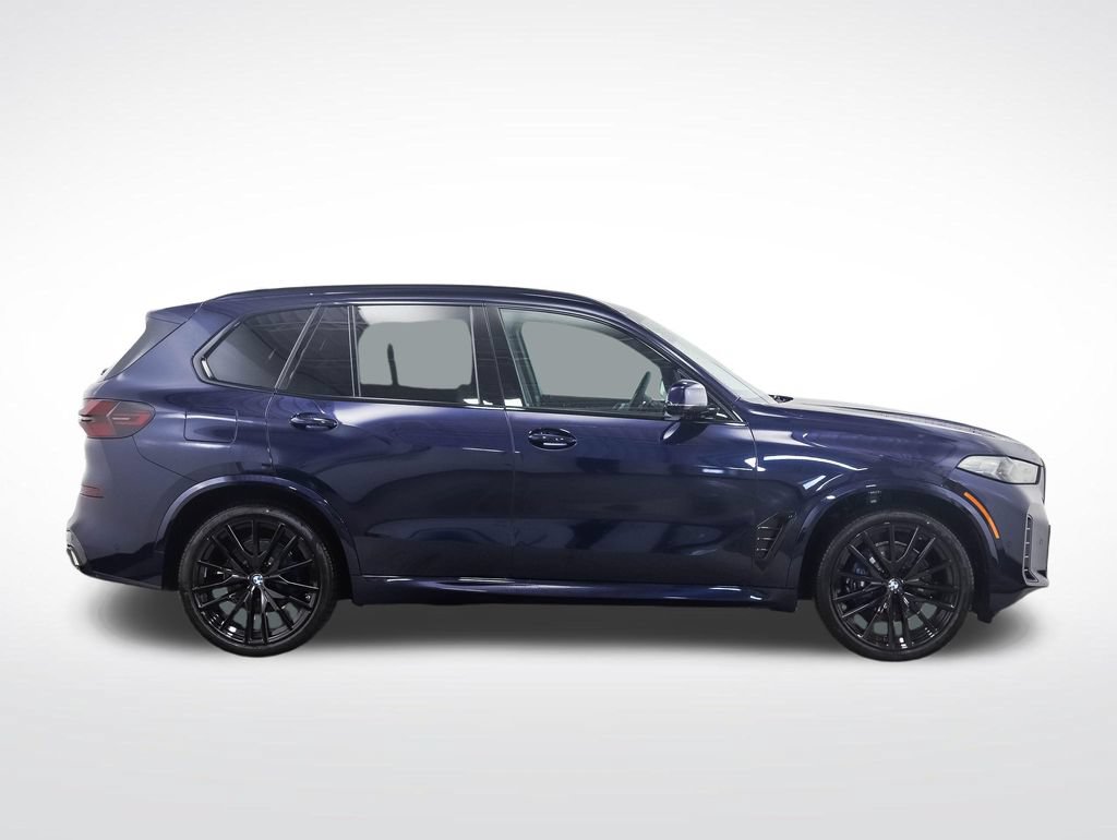 Used 2026 BMW X5 xDrive40i w/ M Sport Package AWD/4WD image 6