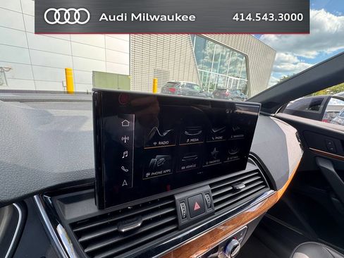Used 2023 Audi Q5 2.0T Premium Plus w/ Premium Plus Package AWD/4WD image 15