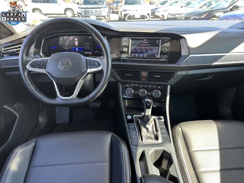 Used 2023 Volkswagen Jetta SE FWD image 12