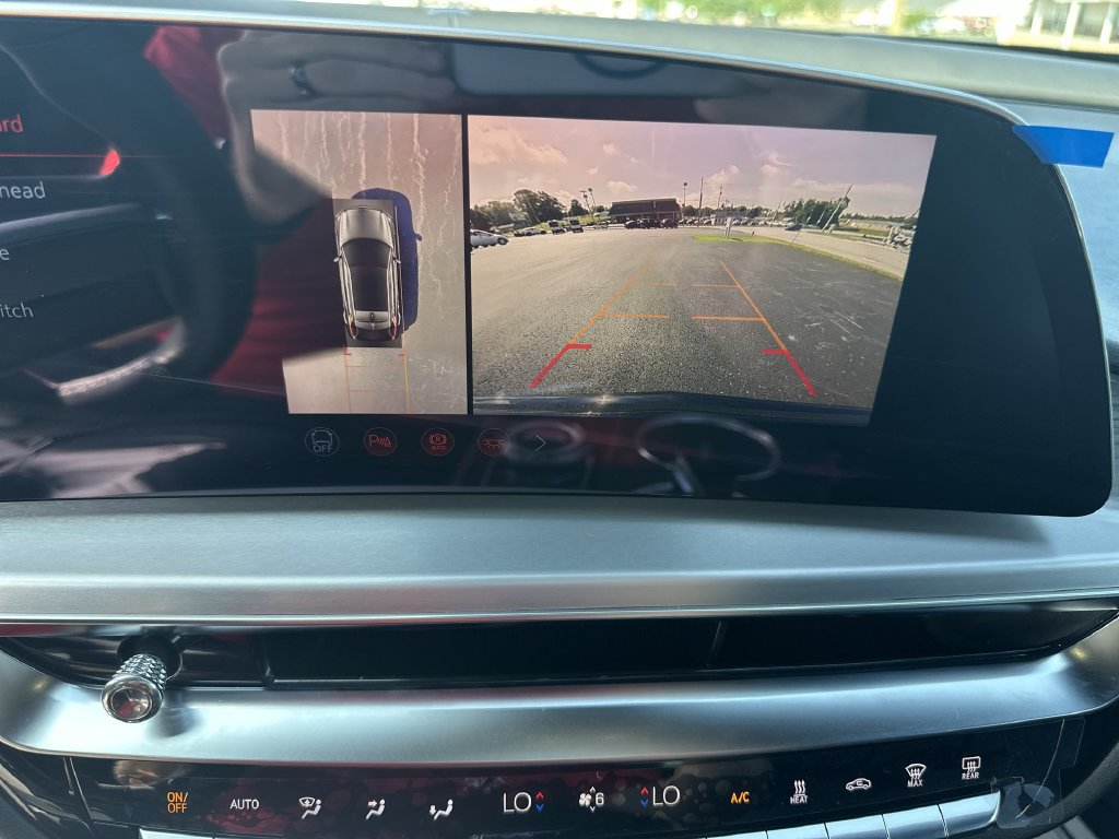 New 2026 Cadillac Lyriq V AWD/4WD image 25