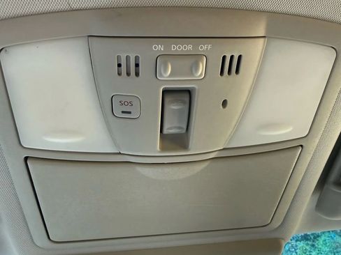 Used 2017 INFINITI QX80 2WD w/ Driver Assistance Package image 29