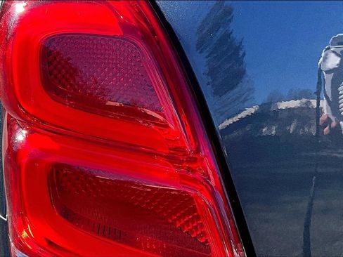 Certified 2022 Chevrolet Trax LT w/ LT Convenience Package image 24