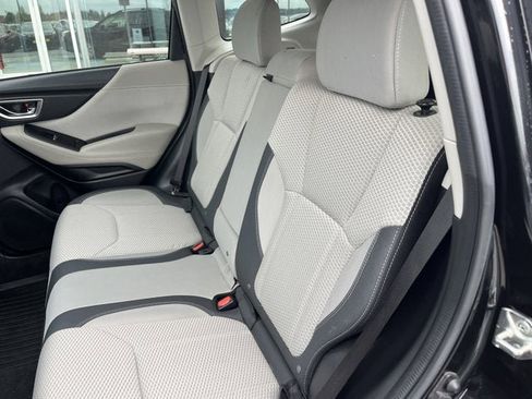 Used 2019 Subaru Forester Premium image 20