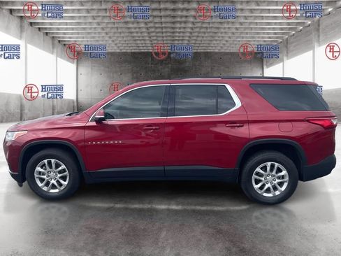 Used 2020 Chevrolet Traverse LT w/ Driver Confidence II Package AWD/4WD image 8