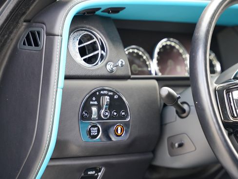 Used 2022 Rolls-Royce Cullinan image 10