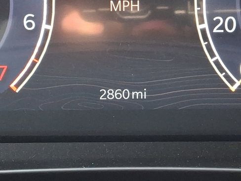 Certified 2025 Jeep Grand Cherokee Limited image 23