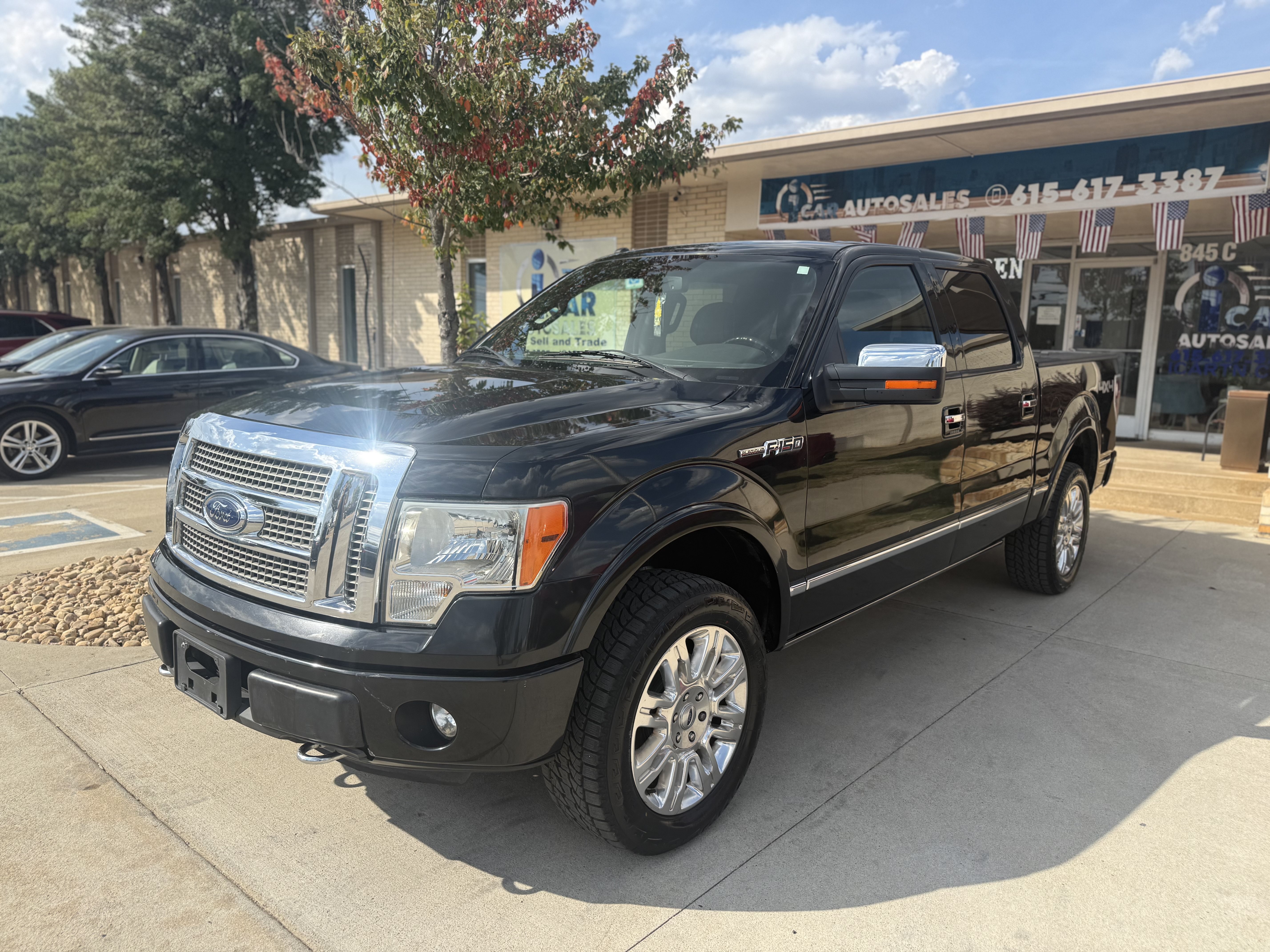 Used 2012 Ford F150 Platinum AWD/4WD image 1