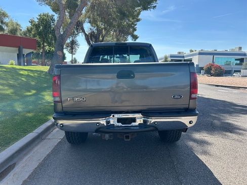 Used 2003 Ford F350 Lariat RWD image 4