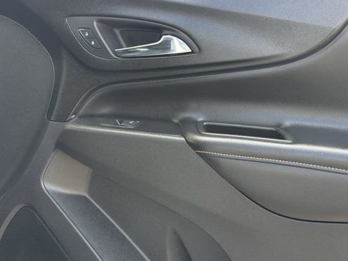 Used 2020 Chevrolet Equinox Premier image 30