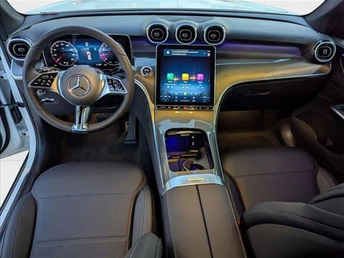 New 2025 Mercedes-Benz GLC 300 image 14
