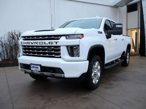 Used 2020 Chevrolet Silverado 2500 LTZ image 3