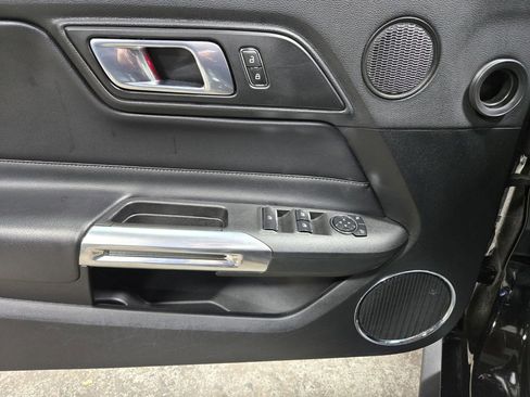 Used 2023 Ford Mustang Premium image 13
