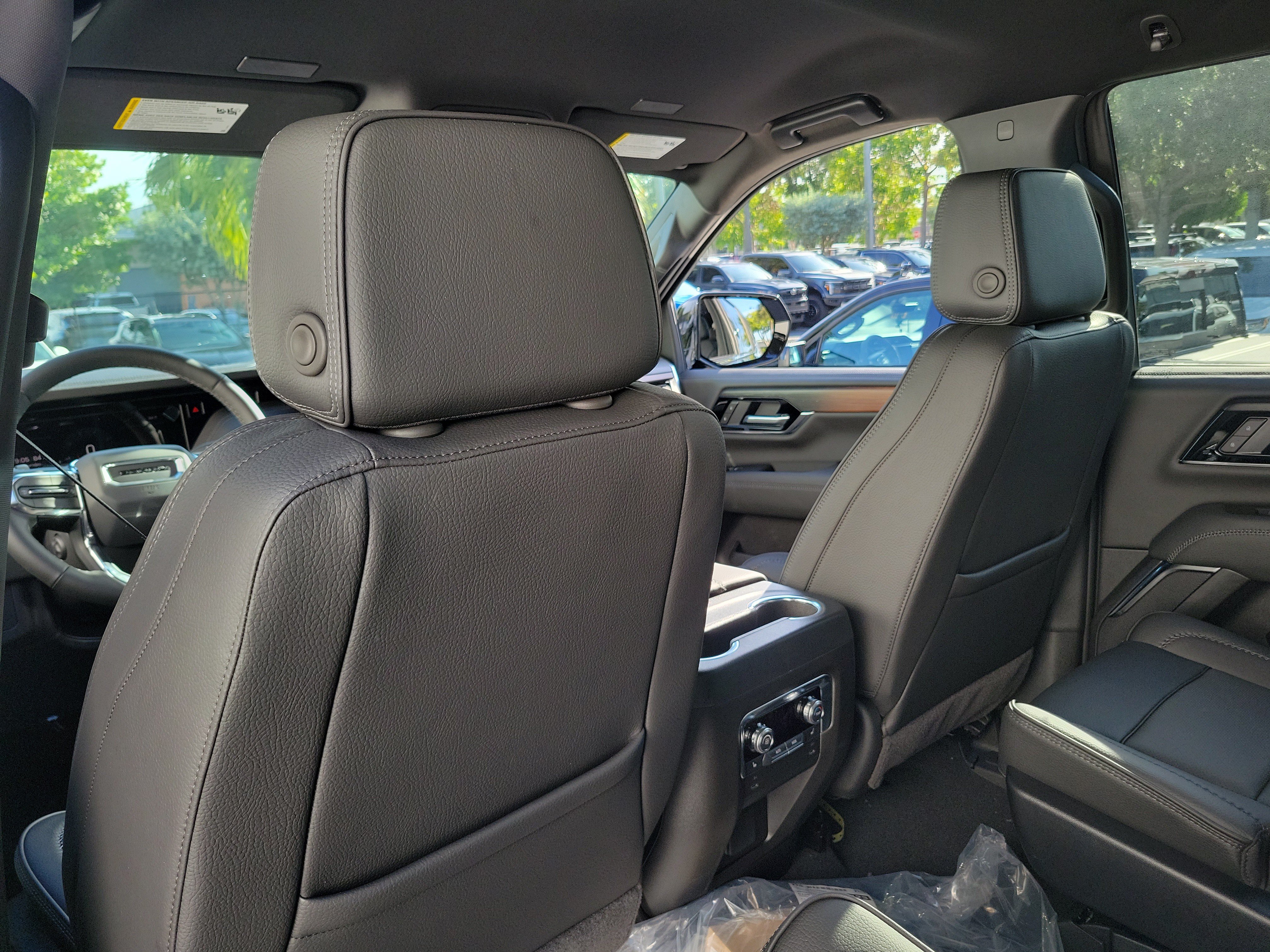 New 2026 GMC Yukon Denali AWD/4WD image 15