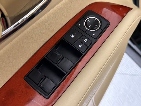 Used 2011 Lexus RX 350 2WD w/ Premium Pkg image 18