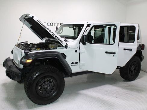 Used 2022 Jeep Wrangler Unlimited Sport AWD/4WD image 16